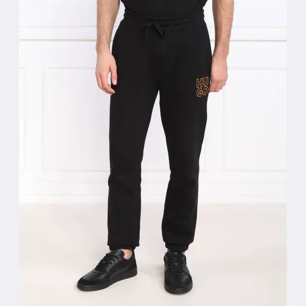 Спортивные брюки дему стандартного кроя Hugo, черный
Спортивные брюки дему стандартного кроя Hugo, черный