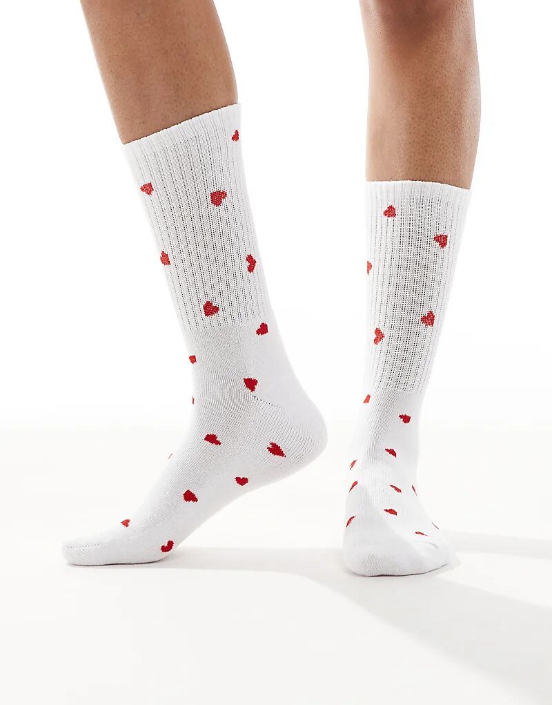Носки Vero Moda с принтом в виде сердца
Носки Vero Moda с принтом в виде сердца