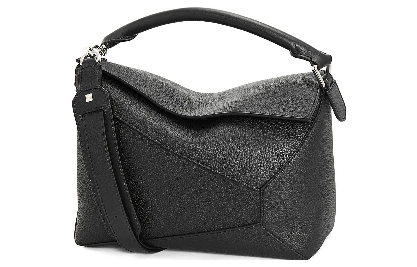 LOEWE Сумка через плечо из зерненой телячьей кожи
LOEWE Сумка через плечо из зерненой телячьей кожи