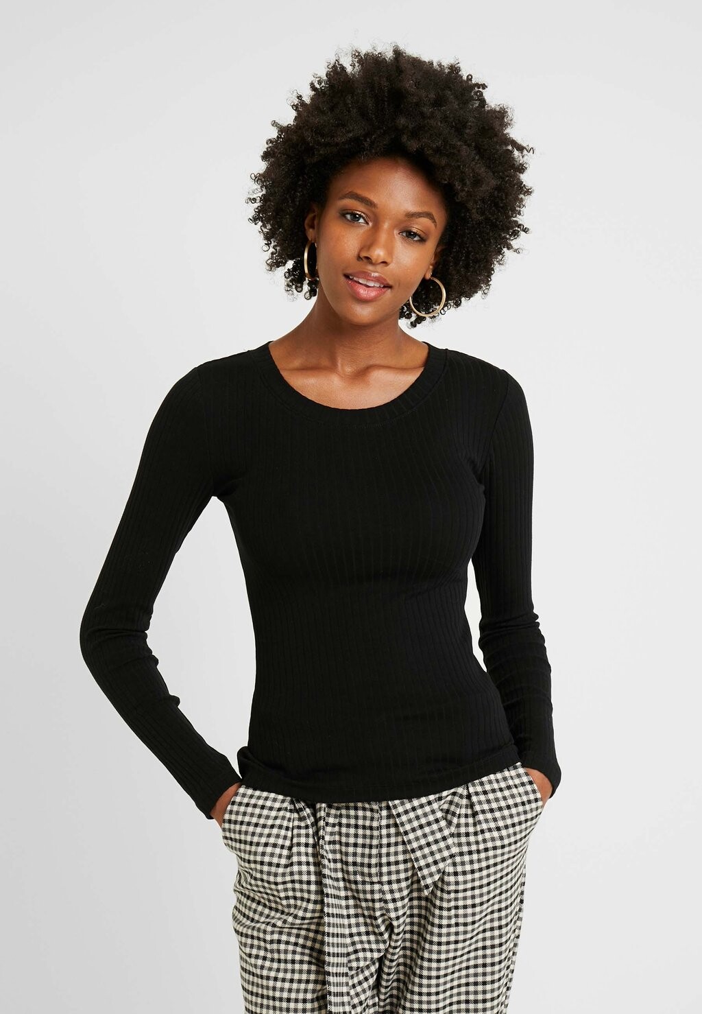 Рубашка с длинным рукавом Even&Odd, черный
Рубашка с длинным рукавом Even&Odd, черный