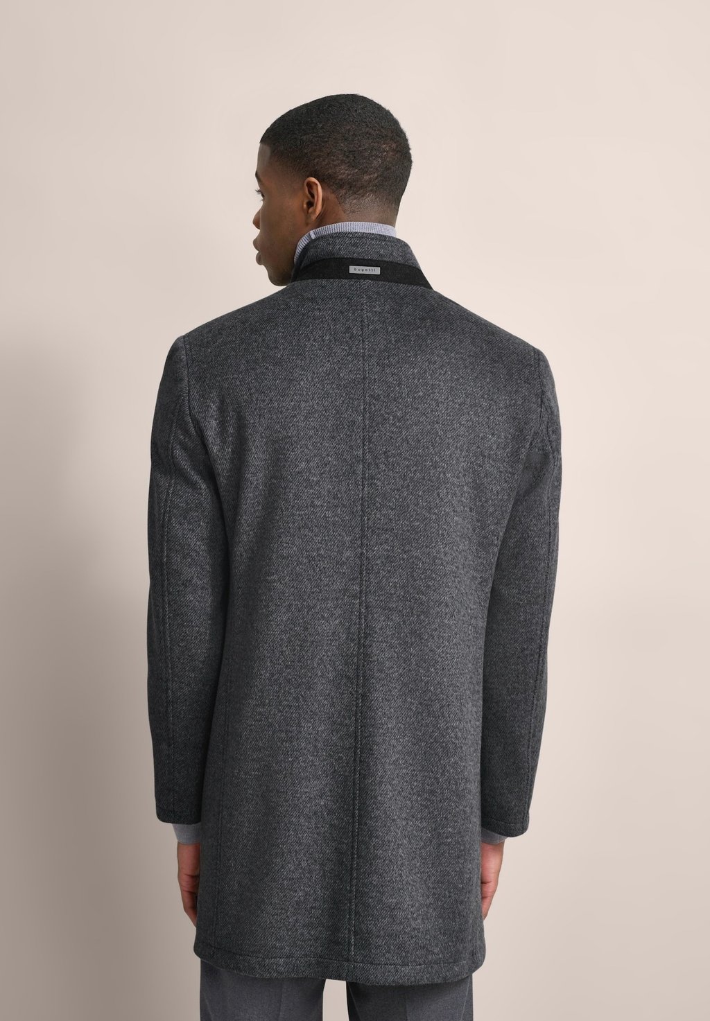 Классическое пальто FLEXCITY bugatti, темно-серый
Классическое пальто FLEXCITY bugatti, темно-серый