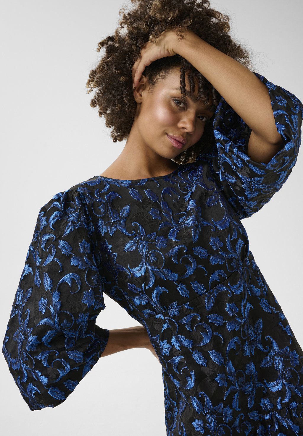 Повседневное платье CUASTRO Culture, синий
Повседневное платье CUASTRO Culture, синий