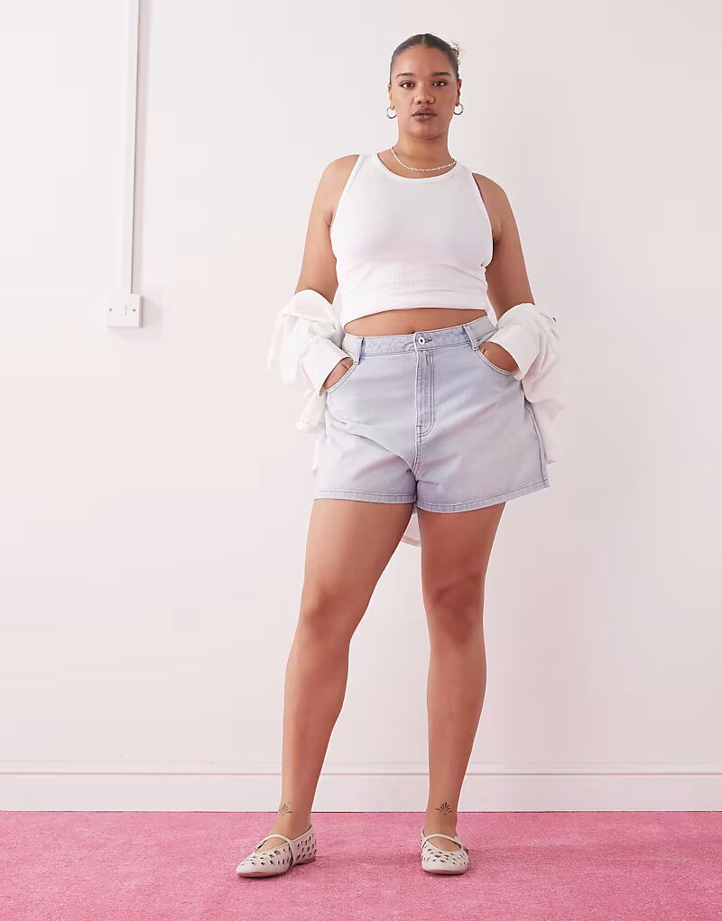 COLLUSION plus джинсовые шорты mom в цвете lightwash
COLLUSION plus джинсовые шорты mom в цвете lightwash