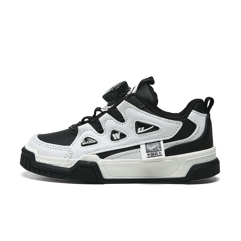 Низкие детские скейтерские кеды Warrior черные
Низкие детские скейтерские кеды Warrior черные