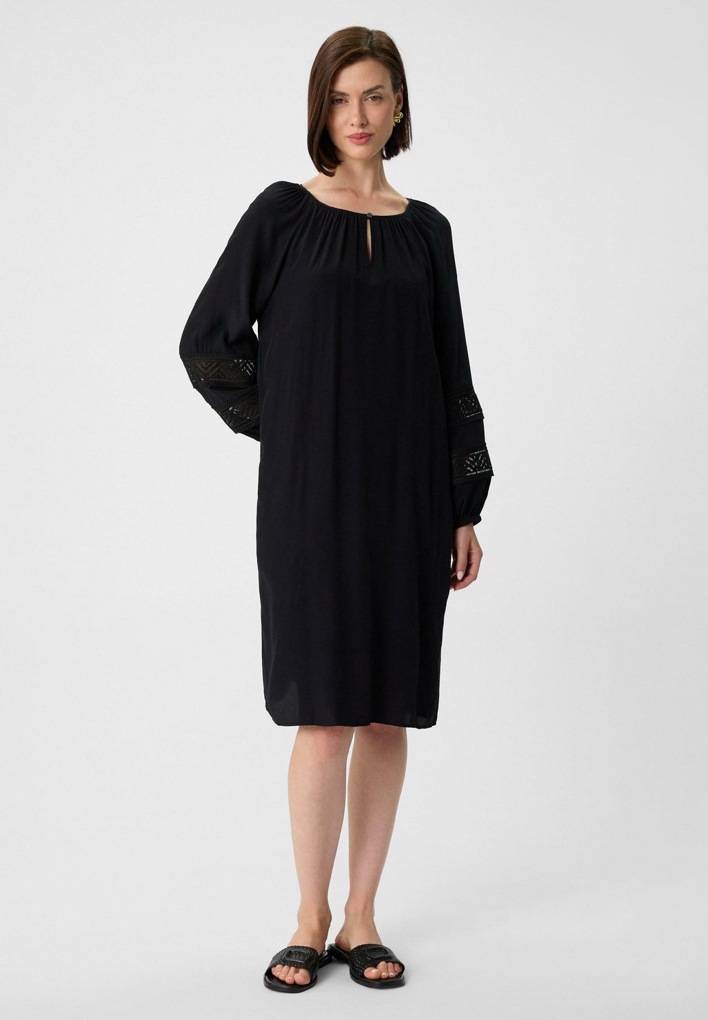 Повседневное платье comma, черный
Повседневное платье comma, черный