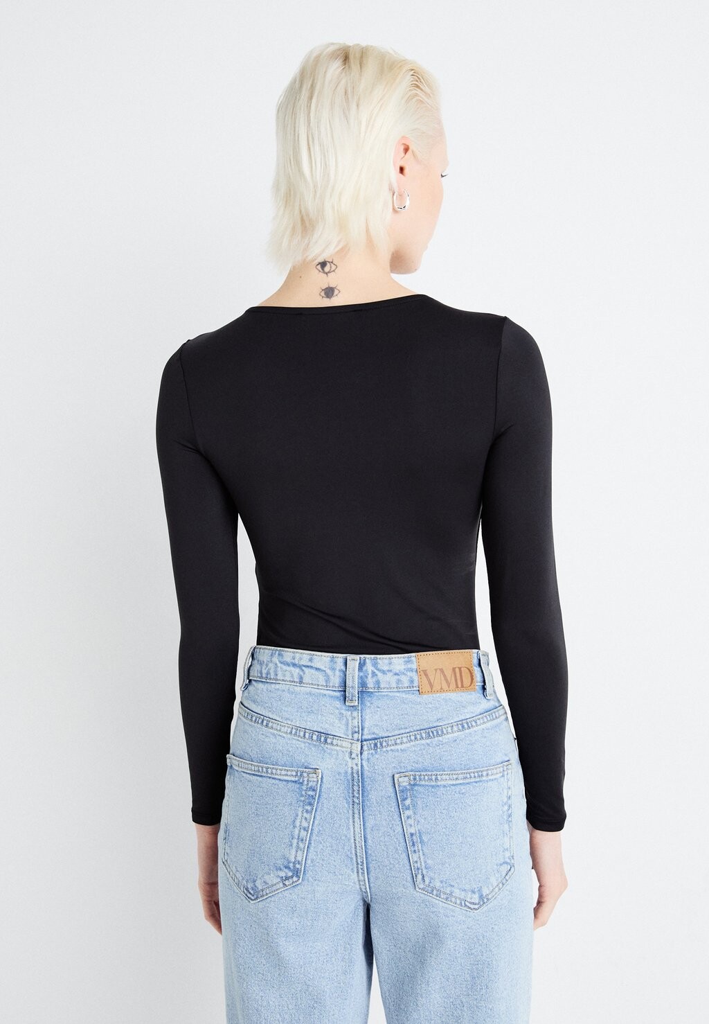 Топ с длинными рукавами ONLLONE ONLY, черный
Топ с длинными рукавами ONLLONE ONLY, черный