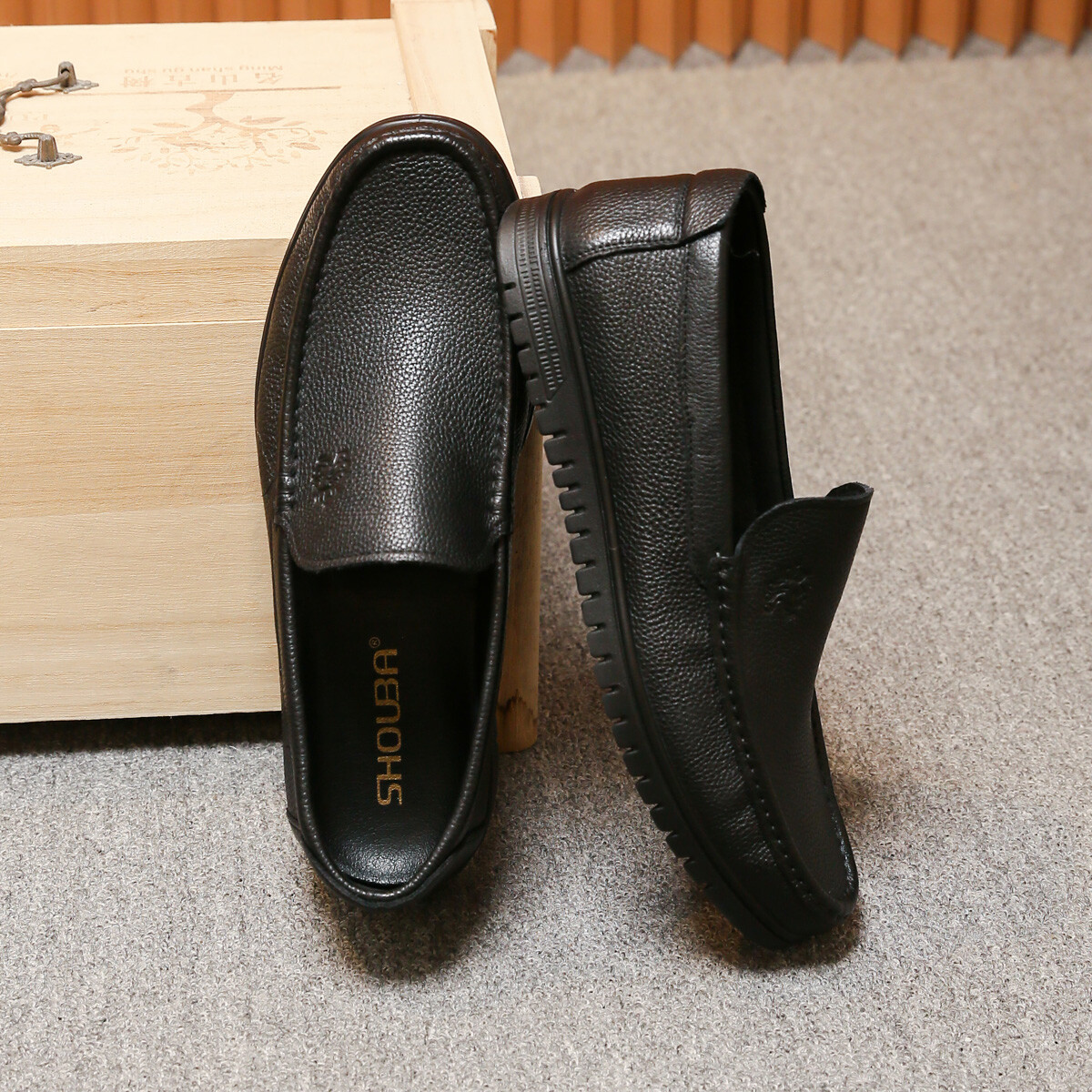 Туфли мужские низкие черный Sobb
Туфли мужские низкие черный Sobb