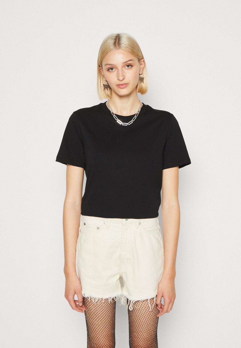 Базовая футболка PCRIA SOLID TEE Pieces, цвет black
Базовая футболка PCRIA SOLID TEE Pieces, цвет black