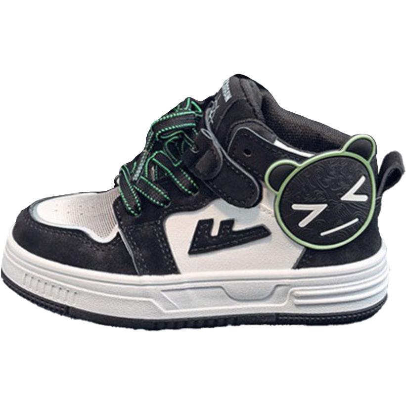 Детские кроссовки для скейтбординга с противоскользящей подошвой и износостойкими подошвами средней высоты WARRIOR, белый/черный
Детские кроссовки для скейтбординга с противоскользящей подошвой и износостойкими подошвами средней высоты WARRIOR, белый/черный