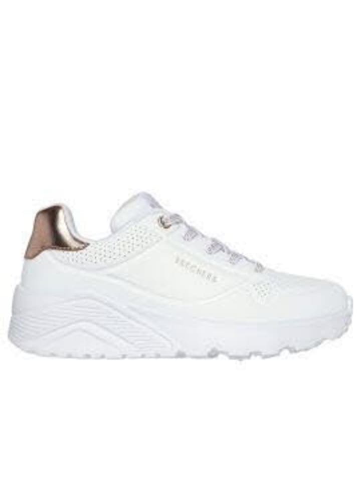 Белые низкие кеды Skechers
Белые низкие кеды Skechers