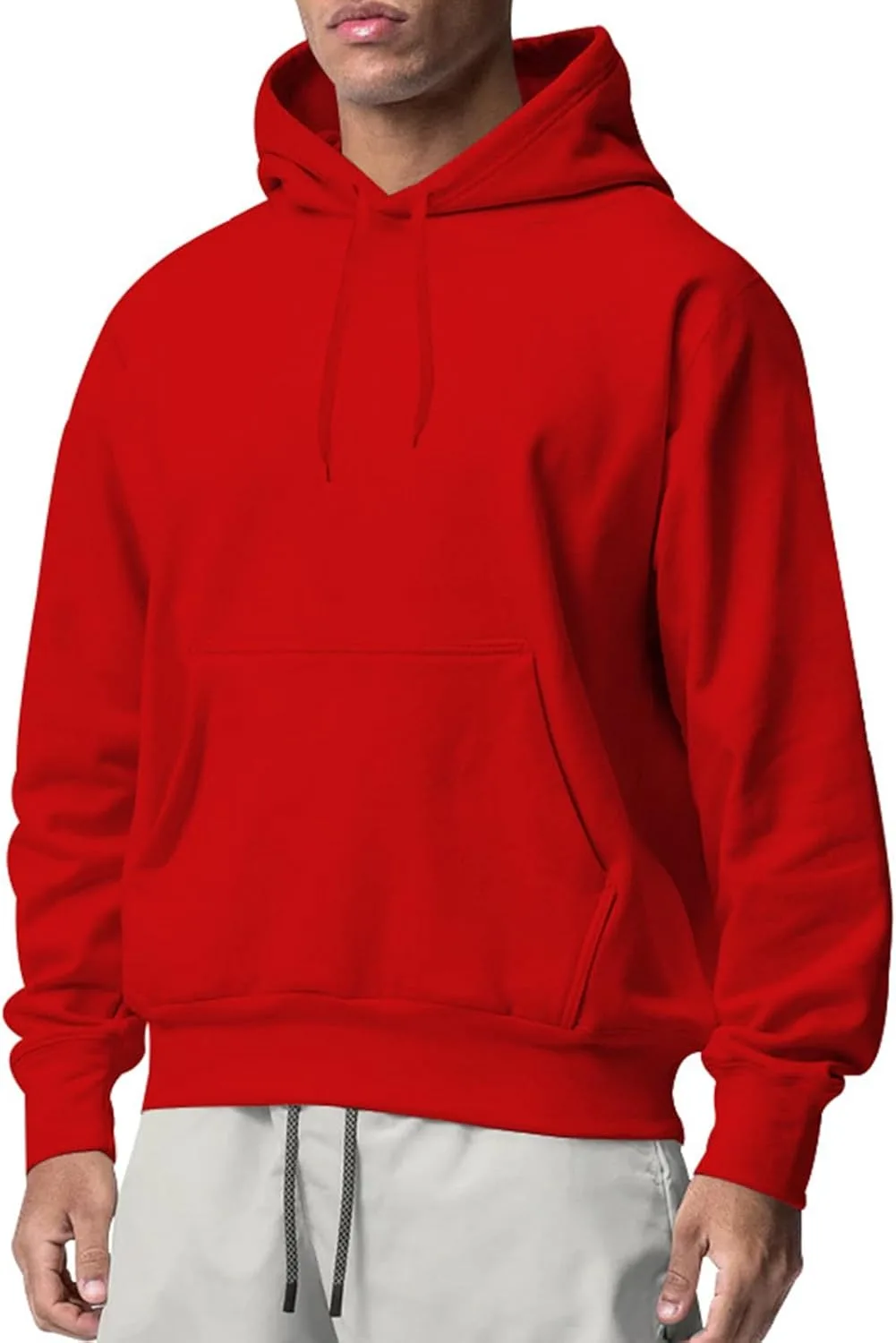 Мужские худи однотонные с капюшоном и карманами-кенгуру
Мужские худи однотонные с капюшоном и карманами-кенгуру