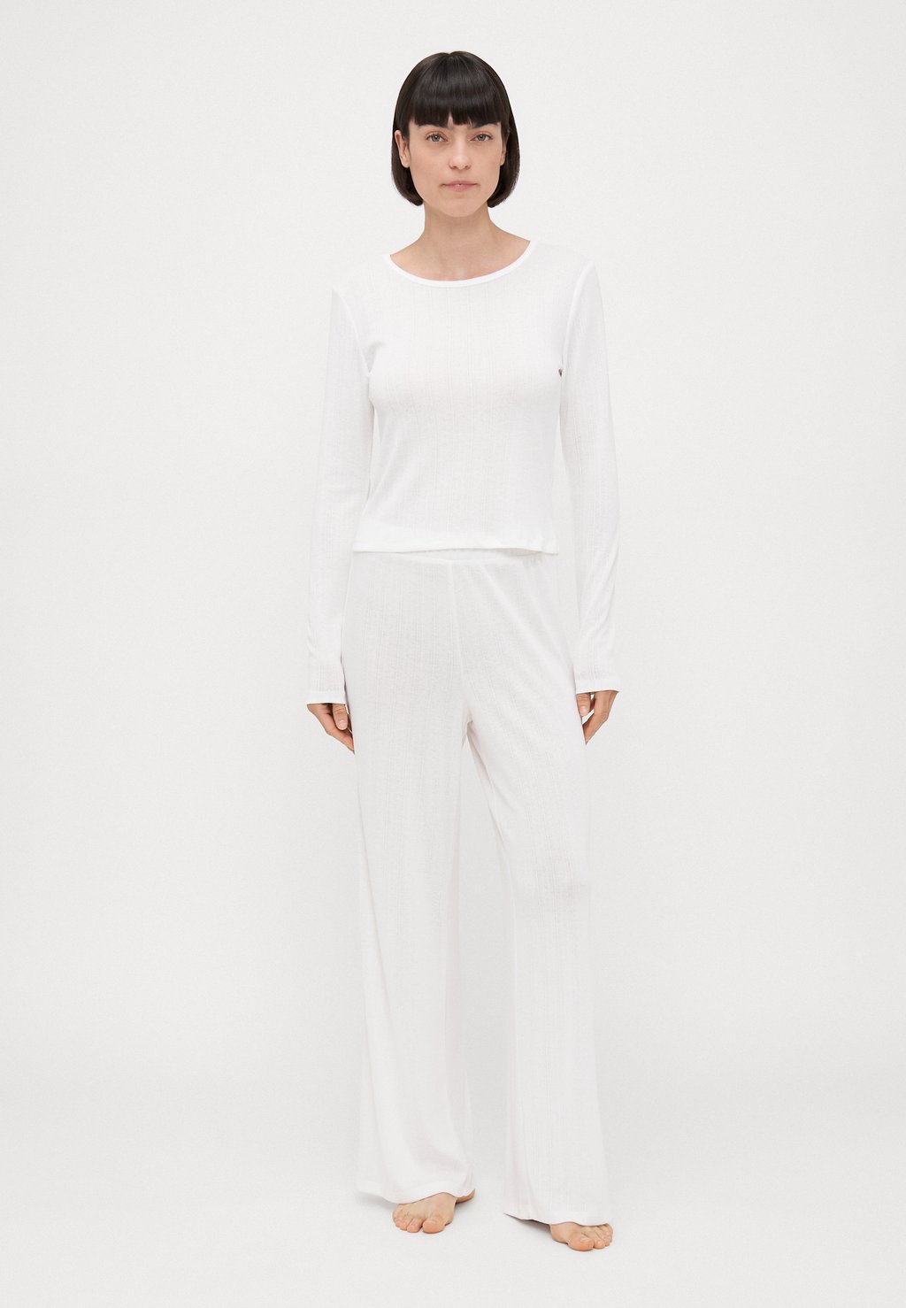 Пижама VMFREYA NIGHTWEAR - Pyjama set Vero Moda, белый
Пижама VMFREYA NIGHTWEAR - Pyjama set Vero Moda, белый