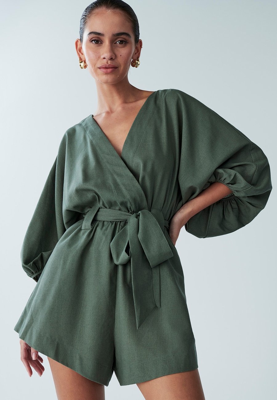Комбинезон ST MRLO MAYA, Eucalyptus/Green
Комбинезон ST MRLO MAYA, Eucalyptus/Green