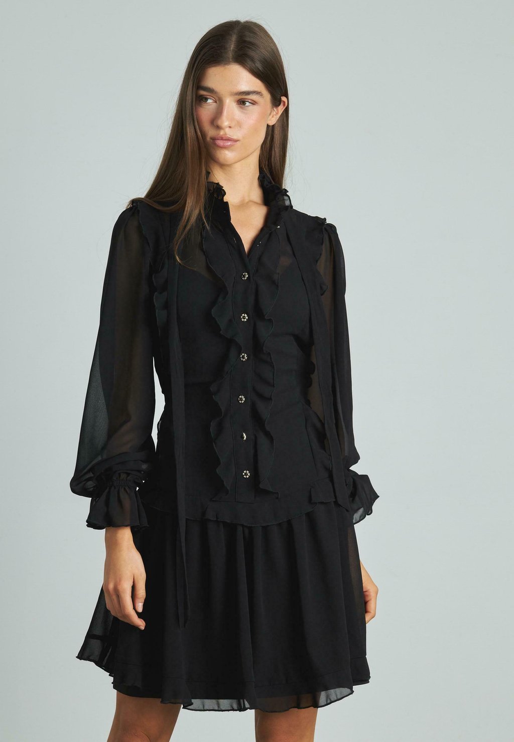 Платье-рубашка VOLANTES Alma en Pena, черный 
Платье-рубашка VOLANTES Alma en Pena, черный