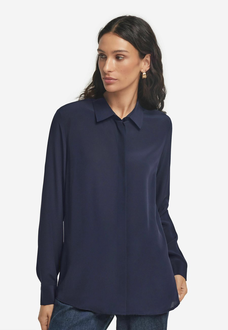 Рубашка Falconeri Shirt, Blue/Dark Blue
Рубашка Falconeri Shirt, Blue/Dark Blue