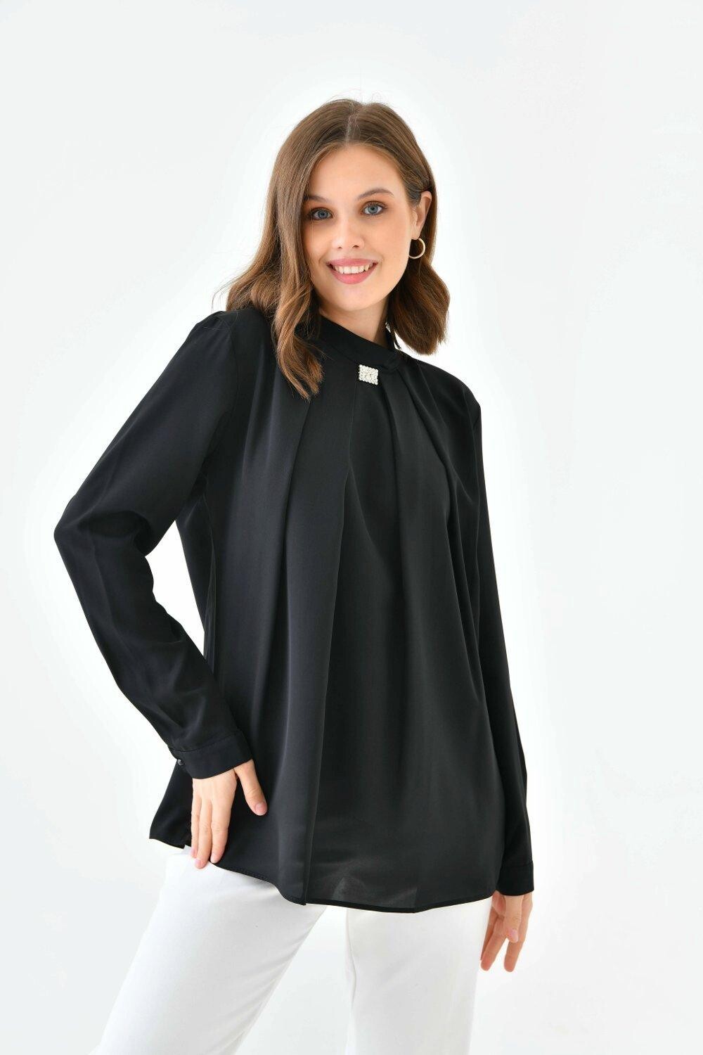 Крупногабаритный топ с длинными рукавами и брошью HOXTON GAL, черный
Крупногабаритный топ с длинными рукавами и брошью HOXTON GAL, черный