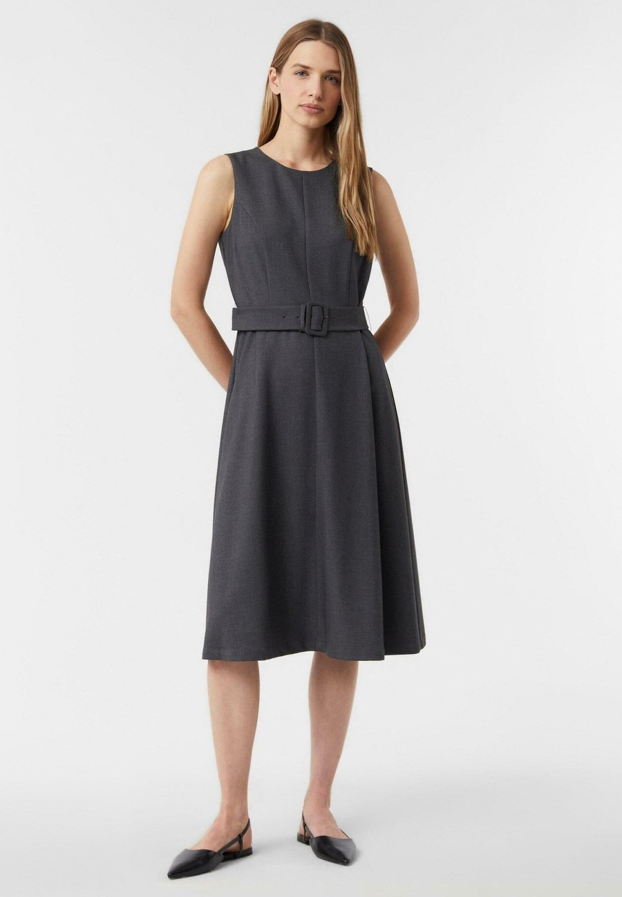 Платье comma Day dress, Dunkelgrau/Dark Grey
Платье comma Day dress, Dunkelgrau/Dark Grey