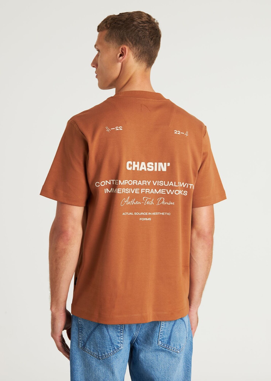 Футболка imprimé драко Chasin, коричневый
Футболка imprimé драко Chasin, коричневый