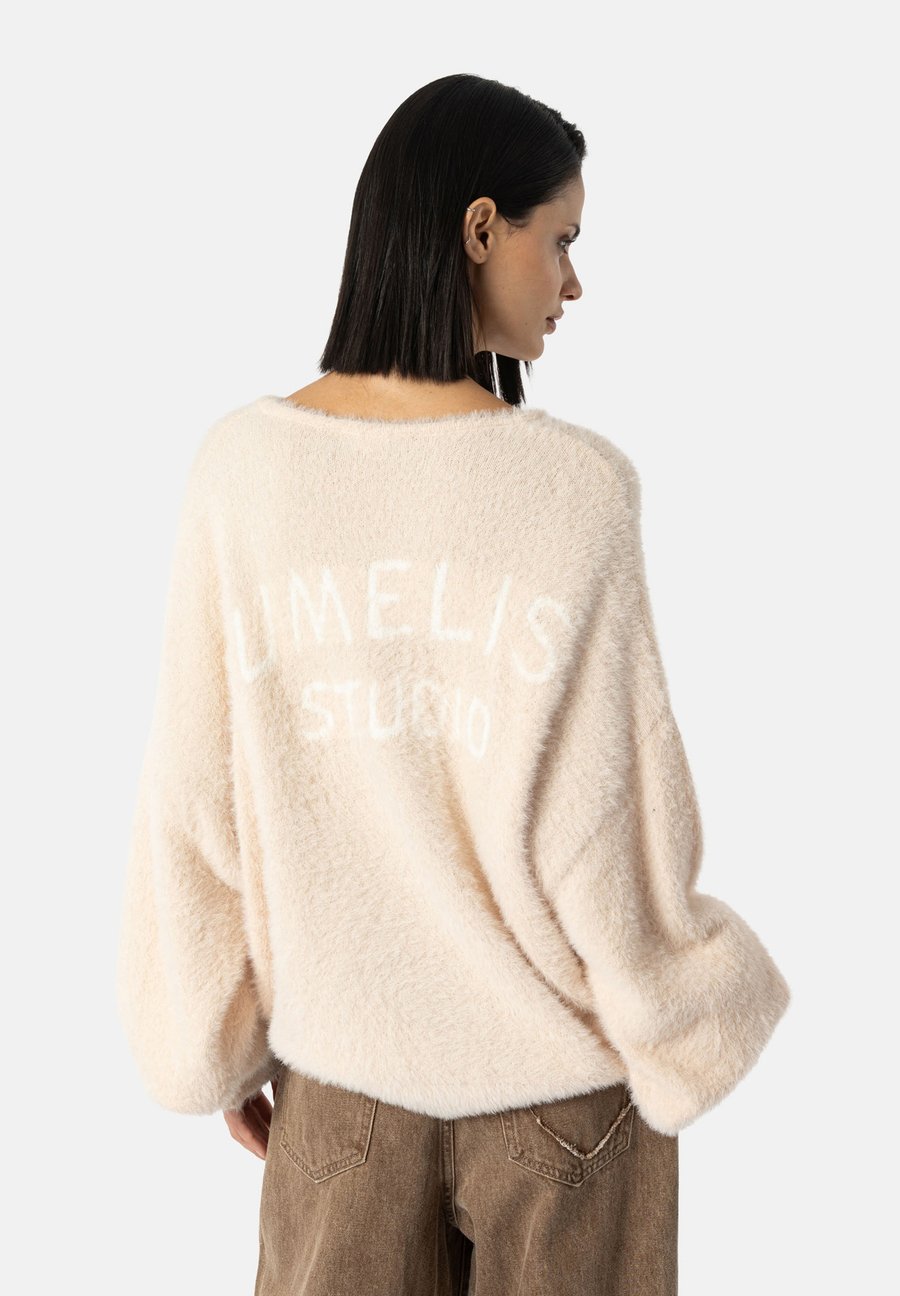 Джемпер Elias Rumelis Jumper, Birch/Beige
Джемпер Elias Rumelis Jumper, Birch/Beige