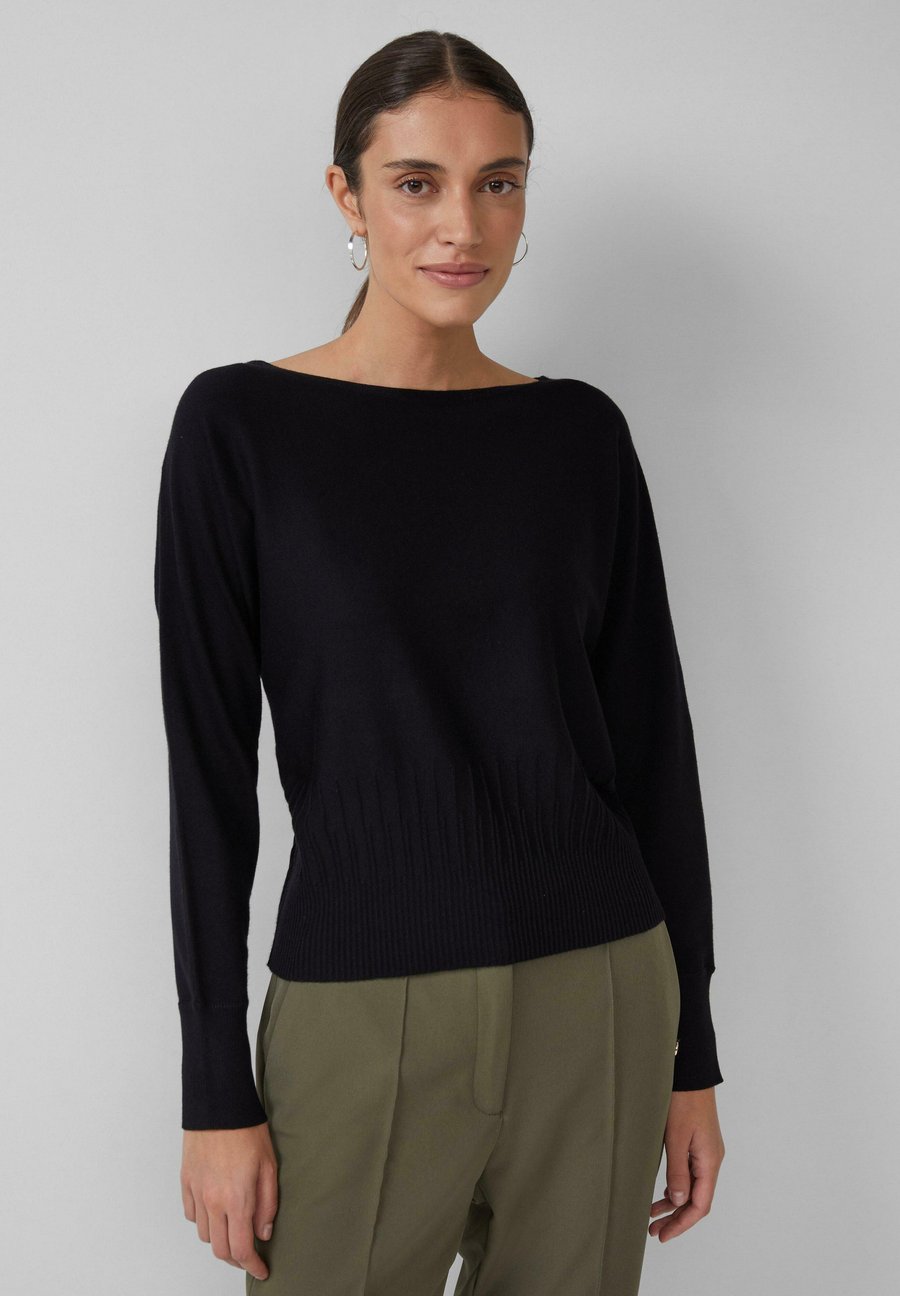 Джемпер s.Oliver BLACK LABEL MIT FLEDERMAUSÄRMELN, Schwarz/Black
Джемпер s.Oliver BLACK LABEL MIT FLEDERMAUSÄRMELN, Schwarz/Black