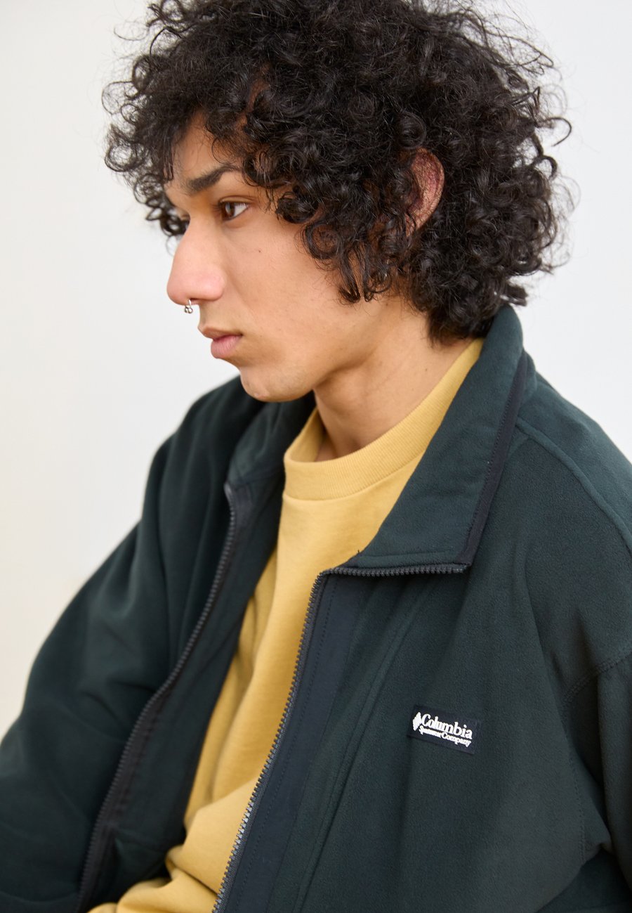 Флисовая куртка Columbia BACKBOWL II LIGHTWEIGHT, Black
Флисовая куртка Columbia BACKBOWL II LIGHTWEIGHT, Black