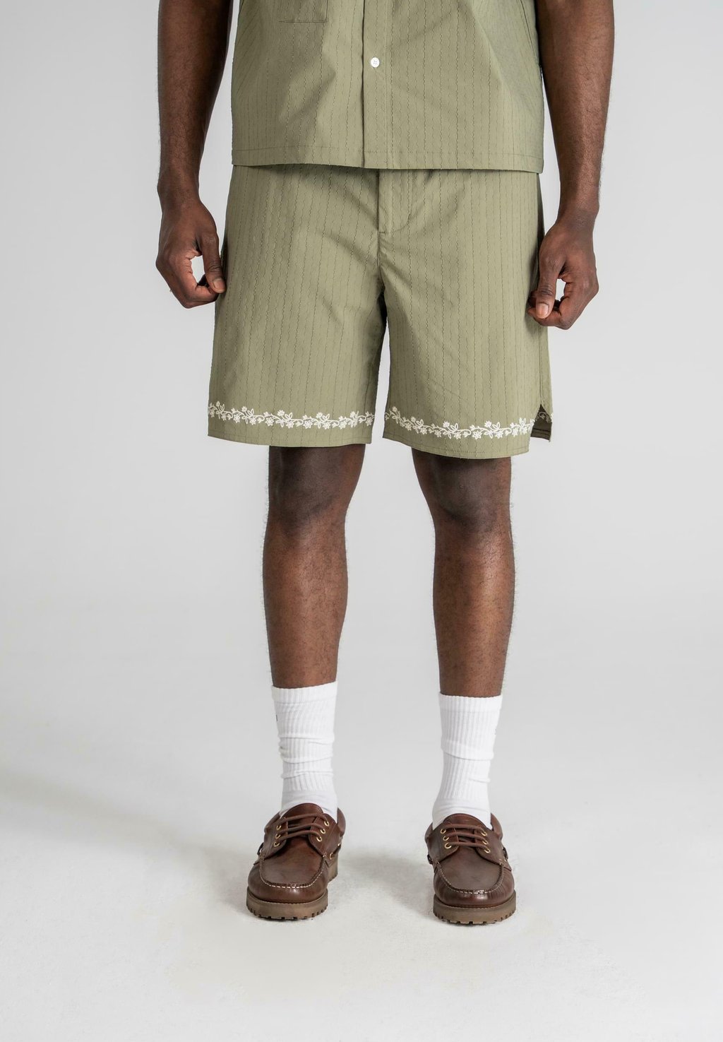 Шорты WESTERN PROHIBITED, зеленый
Шорты WESTERN PROHIBITED, зеленый