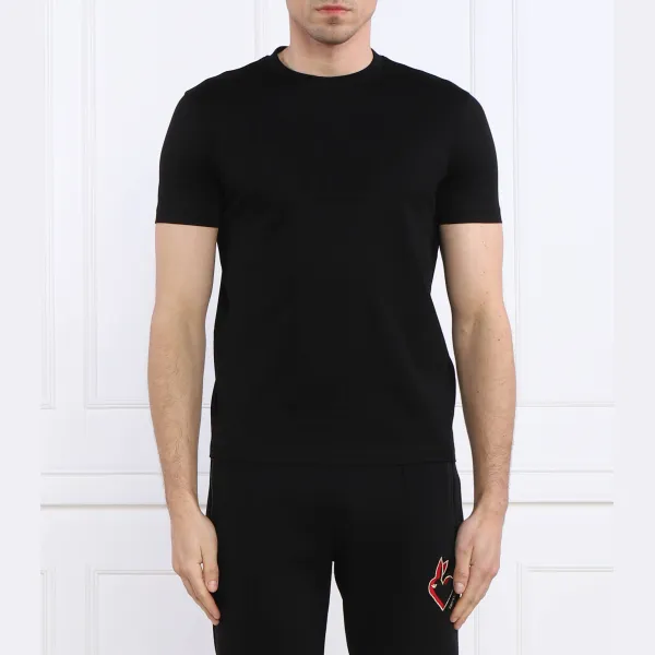 Футболка стандартного кроя Emporio Armani, черный
Футболка стандартного кроя Emporio Armani, черный