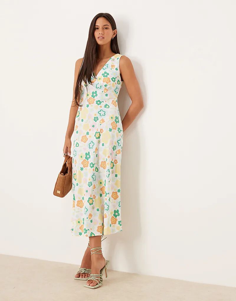 Гламурное платье миди с V-образным вырезом и косым кроем в ретро-весеннем цветочном стиле
Гламурное платье миди с V-образным вырезом и косым кроем в ретро-весеннем цветочном стиле