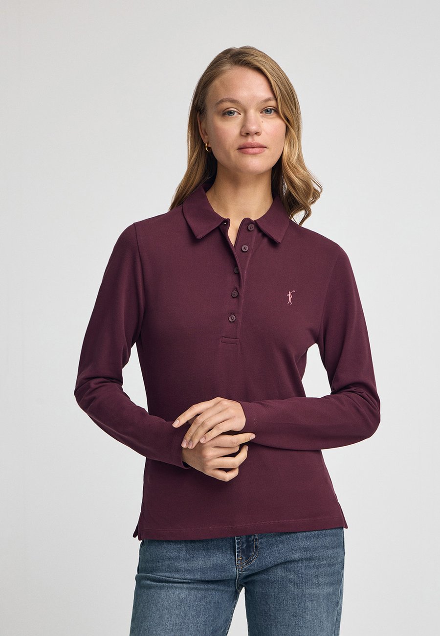 Поло Polo Club SLIM FIT LS SF PC 2025 RIGBY GO, Burgundy/Dark Red
Поло Polo Club SLIM FIT LS SF PC 2025 RIGBY GO, Burgundy/Dark Red