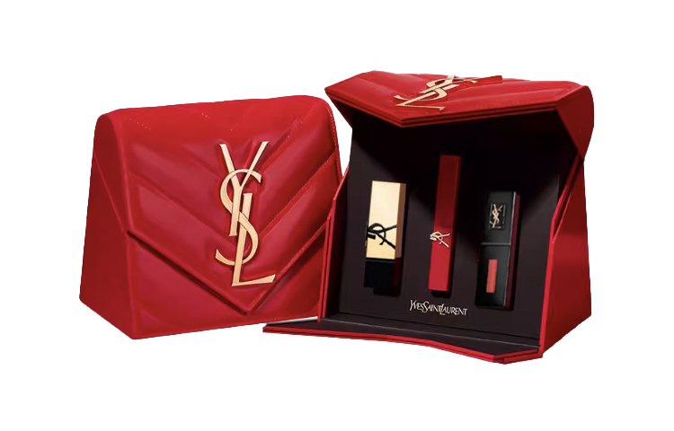 SAINT LAURENT Набор матовой косметики Star Matte Red Box с легким нанесением и матовым финишем, комплект из трех предметов
SAINT LAURENT Набор матовой косметики Star Matte Red Box с легким нанесением и матовым финишем, комплект из трех предметов