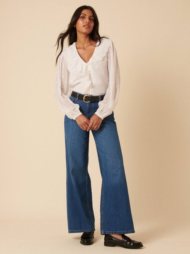 Блузка Lysander с вышитым воротником-жабо Nobody's Child, White
Блузка Lysander с вышитым воротником-жабо Nobody's Child, White