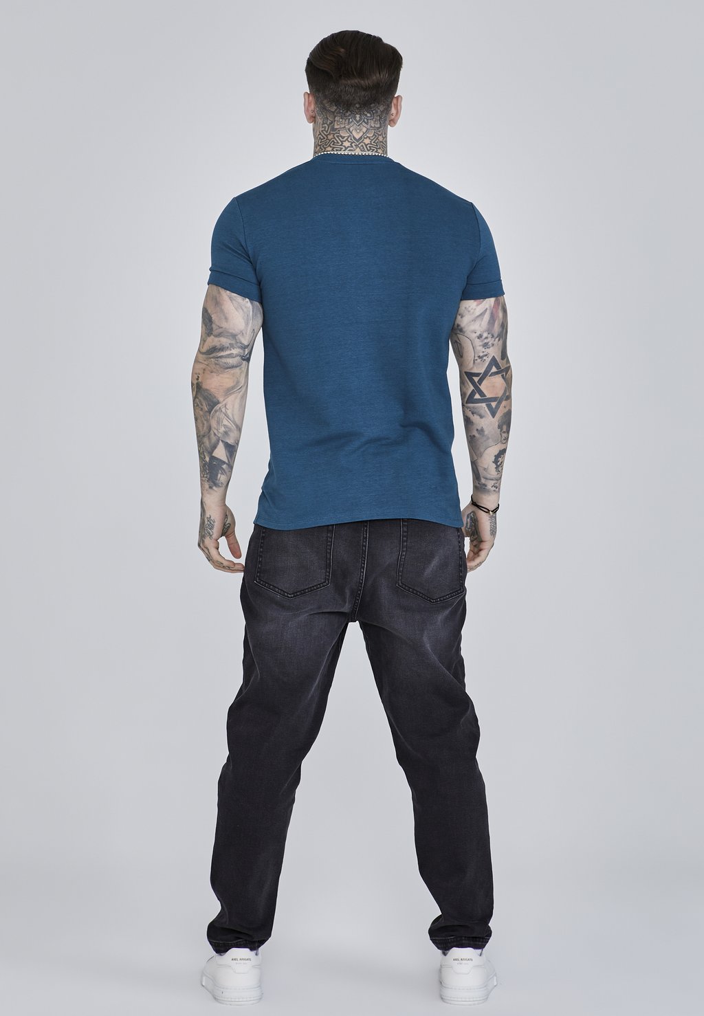 Базовая футболка ROLL SLEEVE SIKSILK, светло-зеленый
Базовая футболка ROLL SLEEVE SIKSILK, светло-зеленый