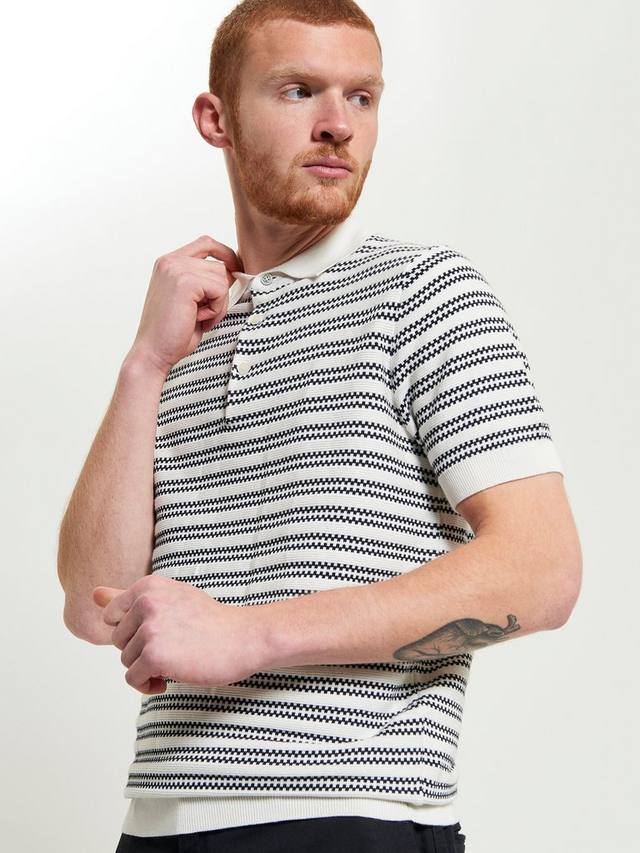 Вязаный поло с коротким рукавом из органического хлопка в рубчик жаккард Ben Sherman, Ivory
Вязаный поло с коротким рукавом из органического хлопка в рубчик жаккард Ben Sherman, Ivory