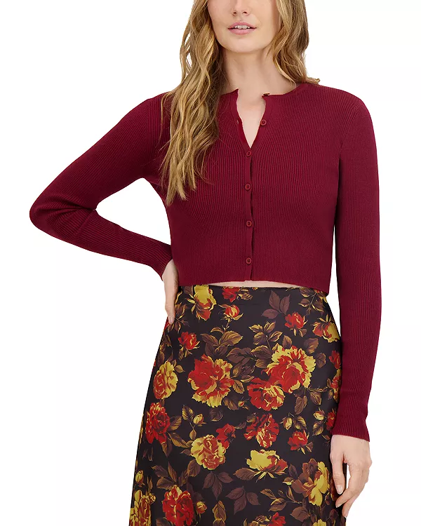 Вязаный укороченный кардиган с круглым вырезом Point, красный
Вязаный укороченный кардиган с круглым вырезом Point, красный