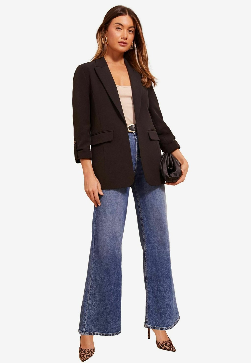 Короткое пальто REGULAR FIT-EDGE TO TAILORED SLEEVE DETAIL Friends Like These, черный
Короткое пальто REGULAR FIT-EDGE TO TAILORED SLEEVE DETAIL Friends Like These, черный