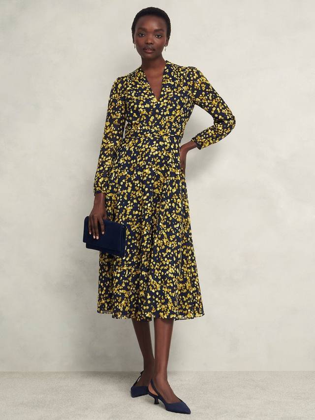 Миниатюрное платье из лепестков авроры Hobbs, цвет Navy/Yellow
Миниатюрное платье из лепестков авроры Hobbs, цвет Navy/Yellow
