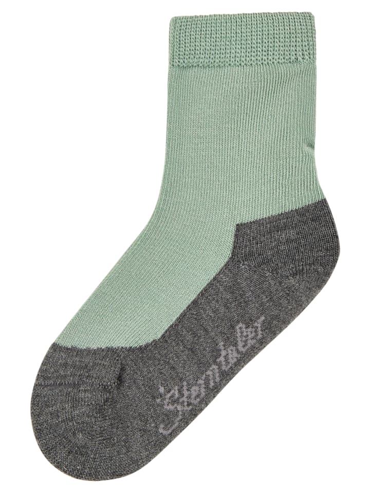 Sterntaler Спортивные короткие носки насыщенного зеленого цвета
Sterntaler Спортивные короткие носки насыщенного зеленого цвета