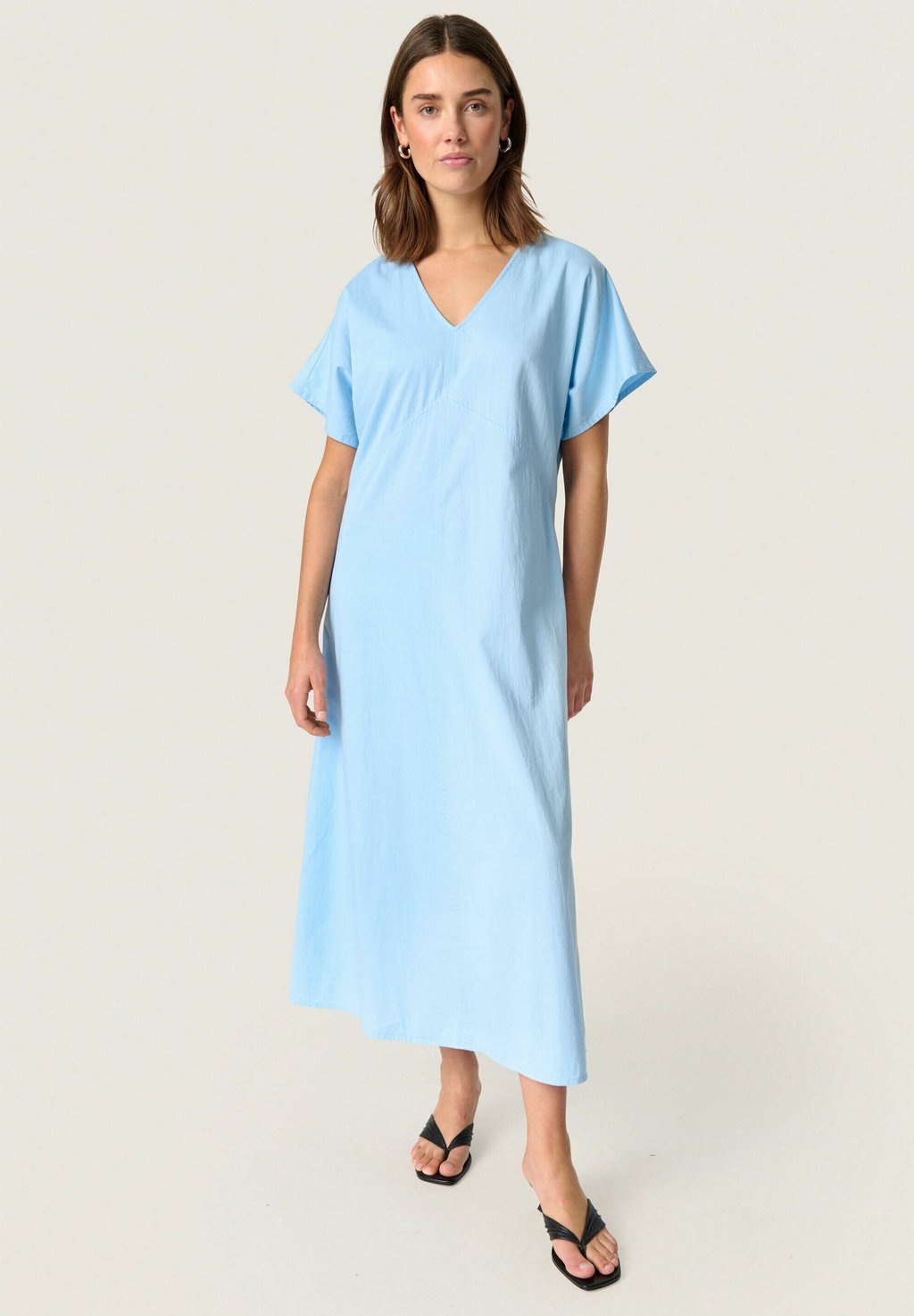 Платье макси BAMONE FLARED CAMPAIGN Soaked in Luxury, синий
Платье макси BAMONE FLARED CAMPAIGN Soaked in Luxury, синий