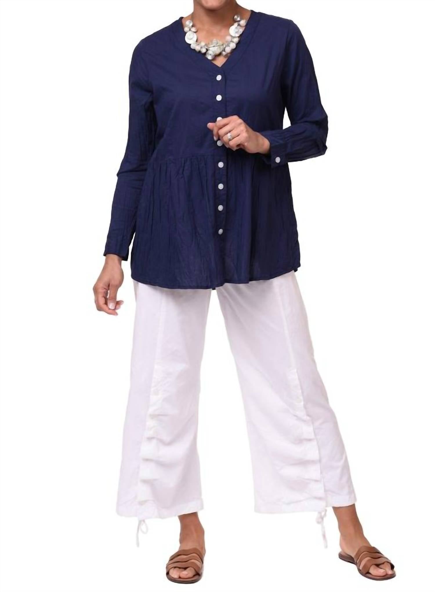 Топ Розалинды в темно-синем цвете Tulip Clothing
Топ Розалинды в темно-синем цвете Tulip Clothing