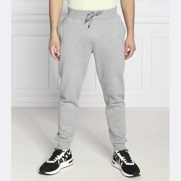 Спортивные брюки Aldwin стандартного кроя Guess, серый
Спортивные брюки Aldwin стандартного кроя Guess, серый