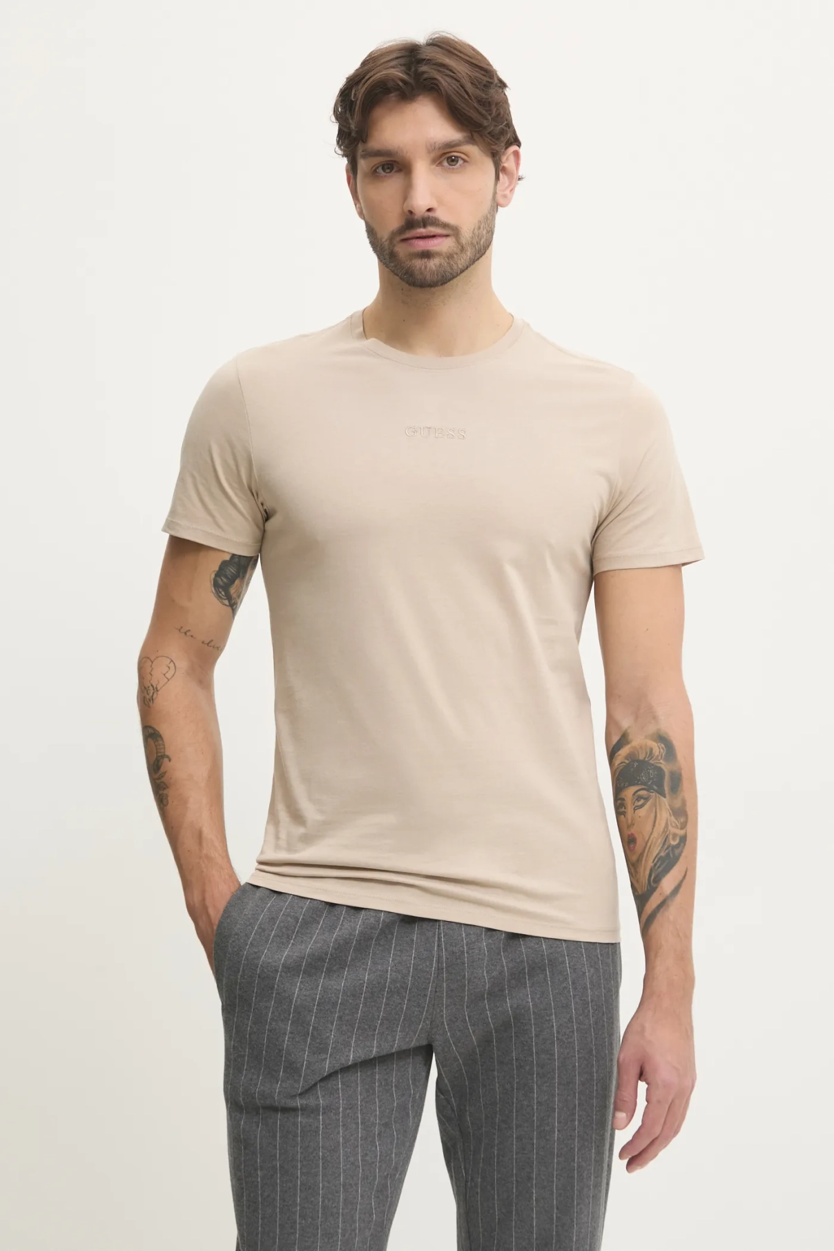 Хлопковая футболка Guess, бежевый
Хлопковая футболка Guess, бежевый