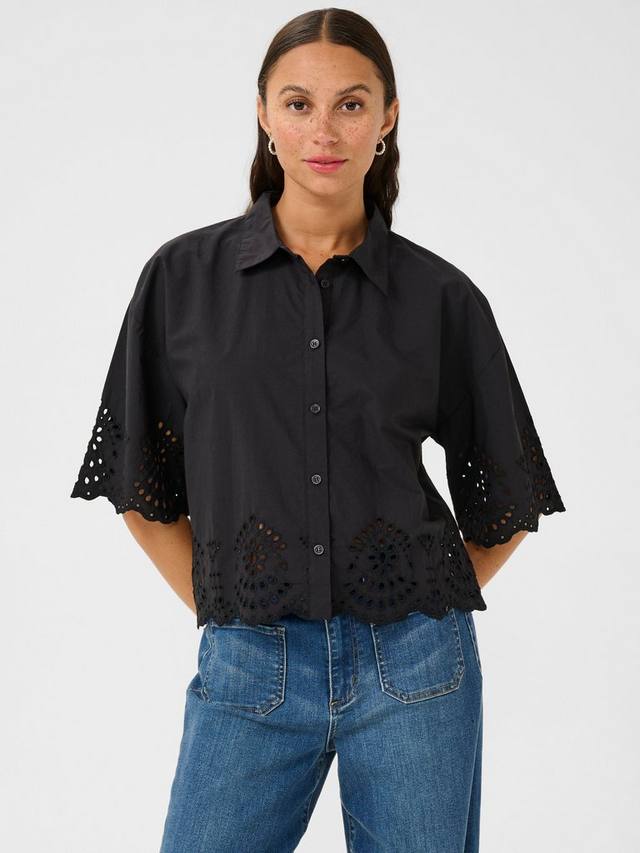 Рубашка Carly в технике Broderie Anglaise KAFFE, Black
Рубашка Carly в технике Broderie Anglaise KAFFE, Black