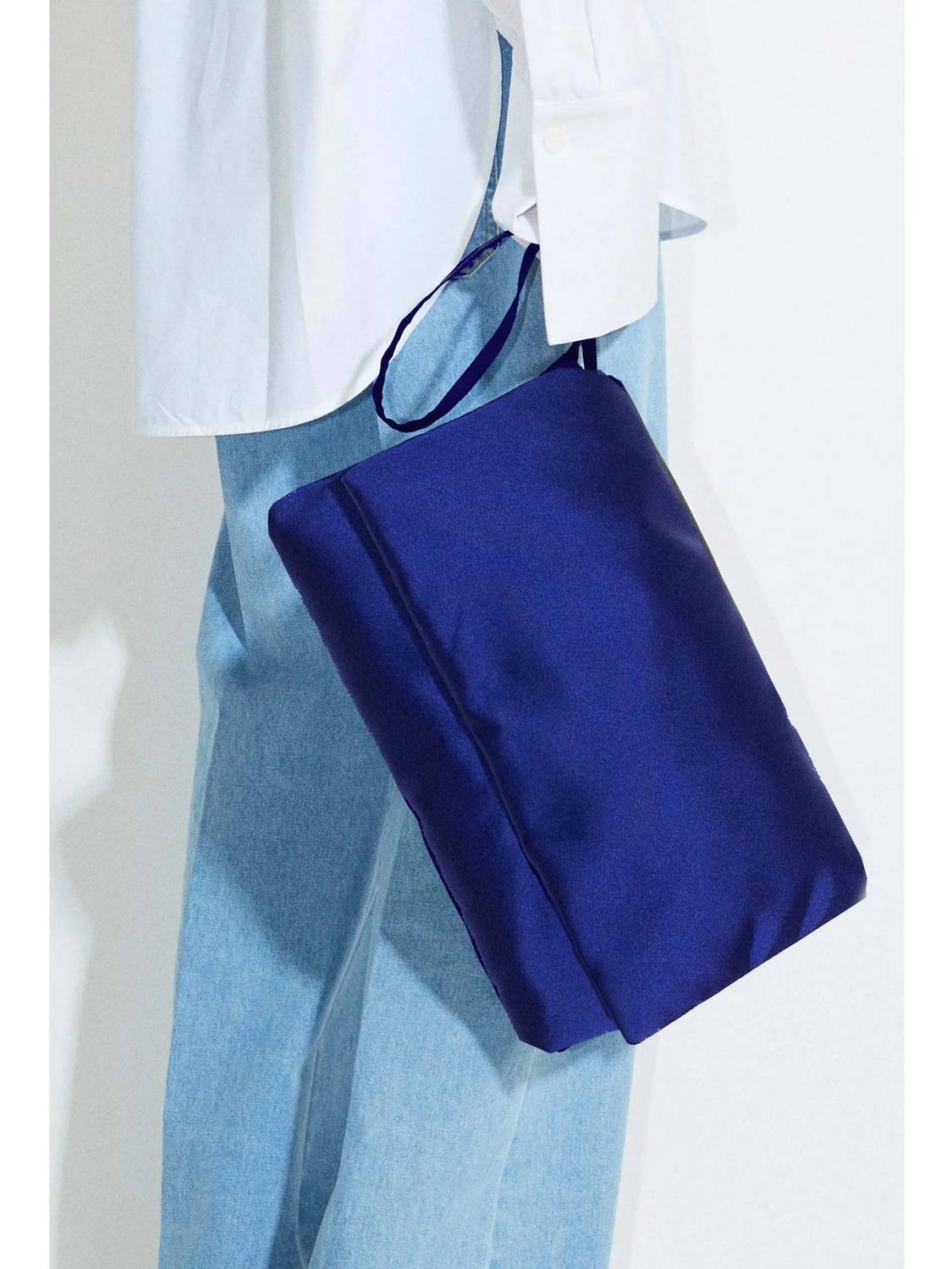 Женская нейлоновая поясная сумка в ультрафиолетовом цвете Christian Wijnants, Фиолетовый, Женская нейлоновая поясная сумка в ультрафиолетовом цвете Christian Wijnants
Женская нейлоновая поясная сумка в ультрафиолетовом цвете Christian Wijnants, Фиолетовый, Женская нейлоновая поясная сумка в ультрафиолетовом цвете Christian Wijnants