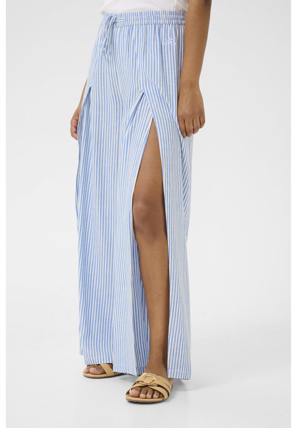 Брюки CRVENTA Cream, синий
Брюки CRVENTA Cream, синий