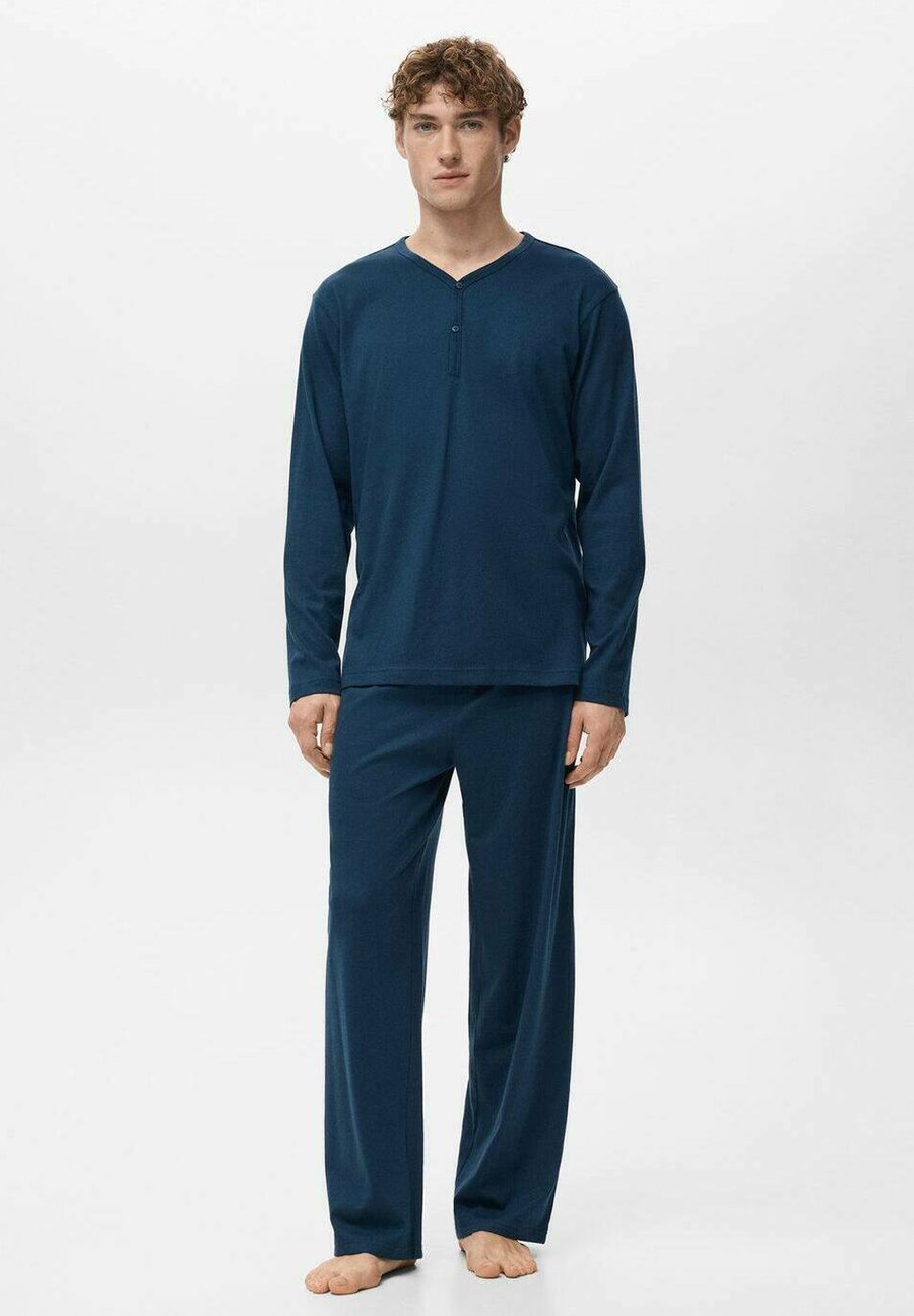 Пижамный комплект Mango SET, Royal Blue
Пижамный комплект Mango SET, Royal Blue