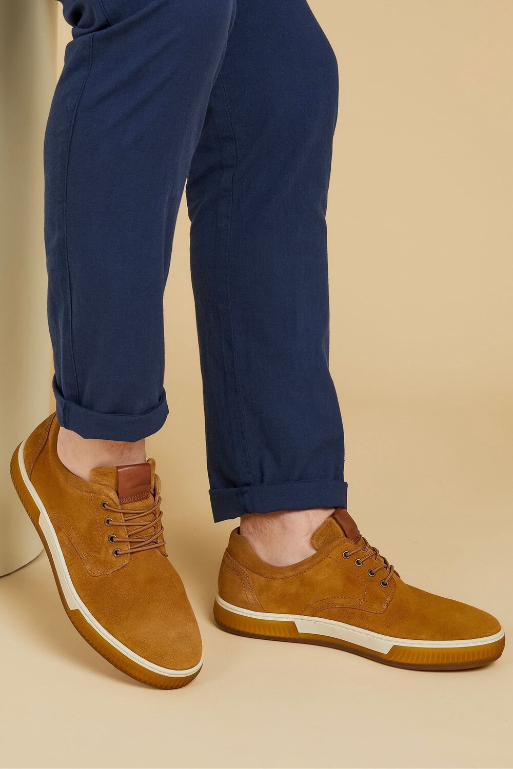 Замшевые спортивные кроссовки Seaford Jones Bootmaker, коричневый 
Замшевые спортивные кроссовки Seaford Jones Bootmaker, коричневый