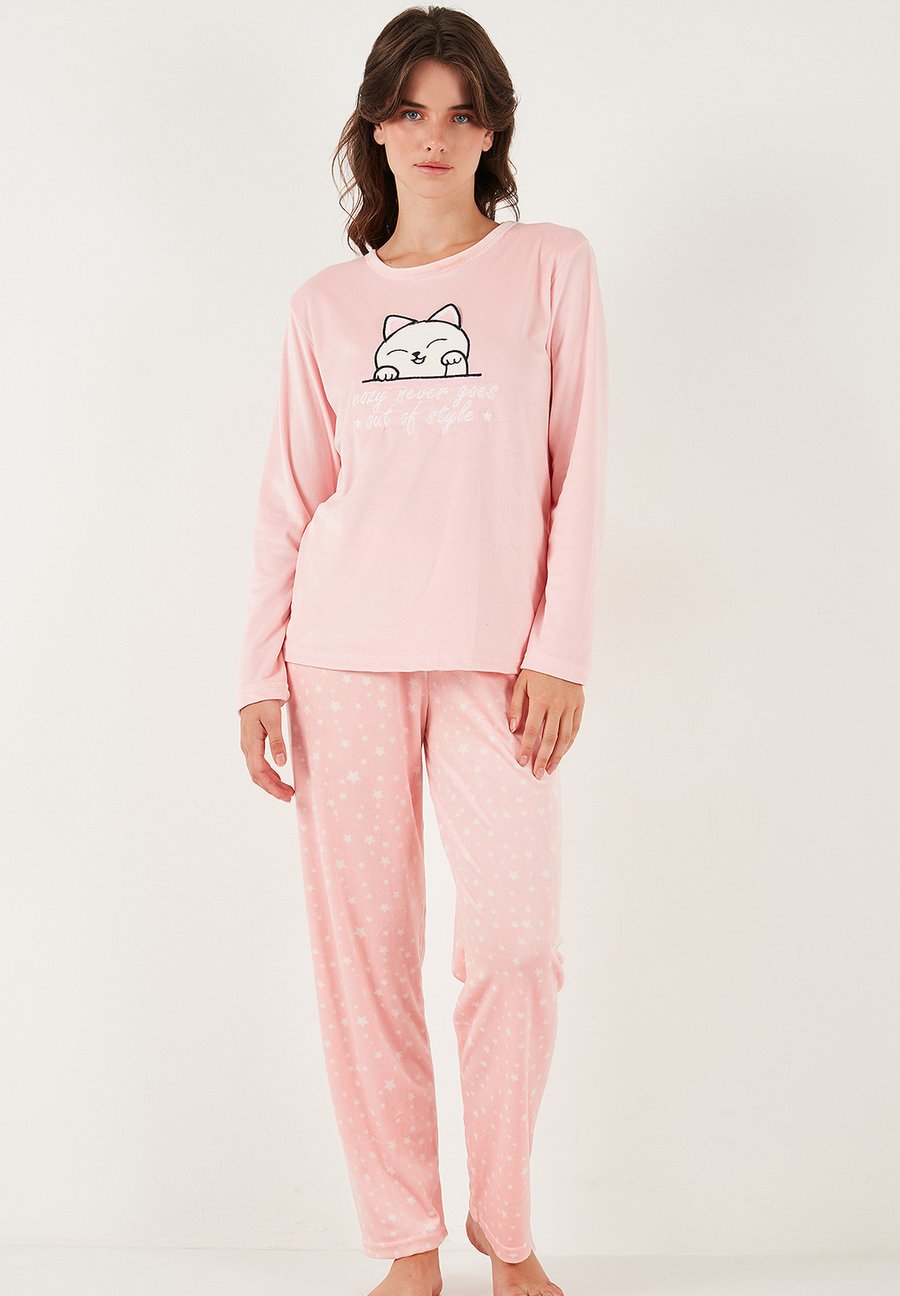 Пижамный комплект LELA SET , Pink/Mottled Pink
Пижамный комплект LELA SET , Pink/Mottled Pink