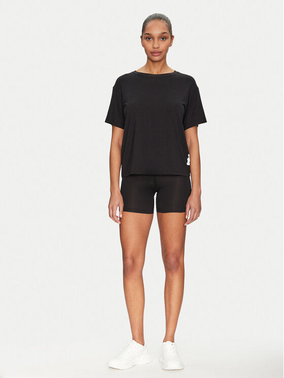 Свободная пижама Unite 50531626 Hugo, черный
Свободная пижама Unite 50531626 Hugo, черный