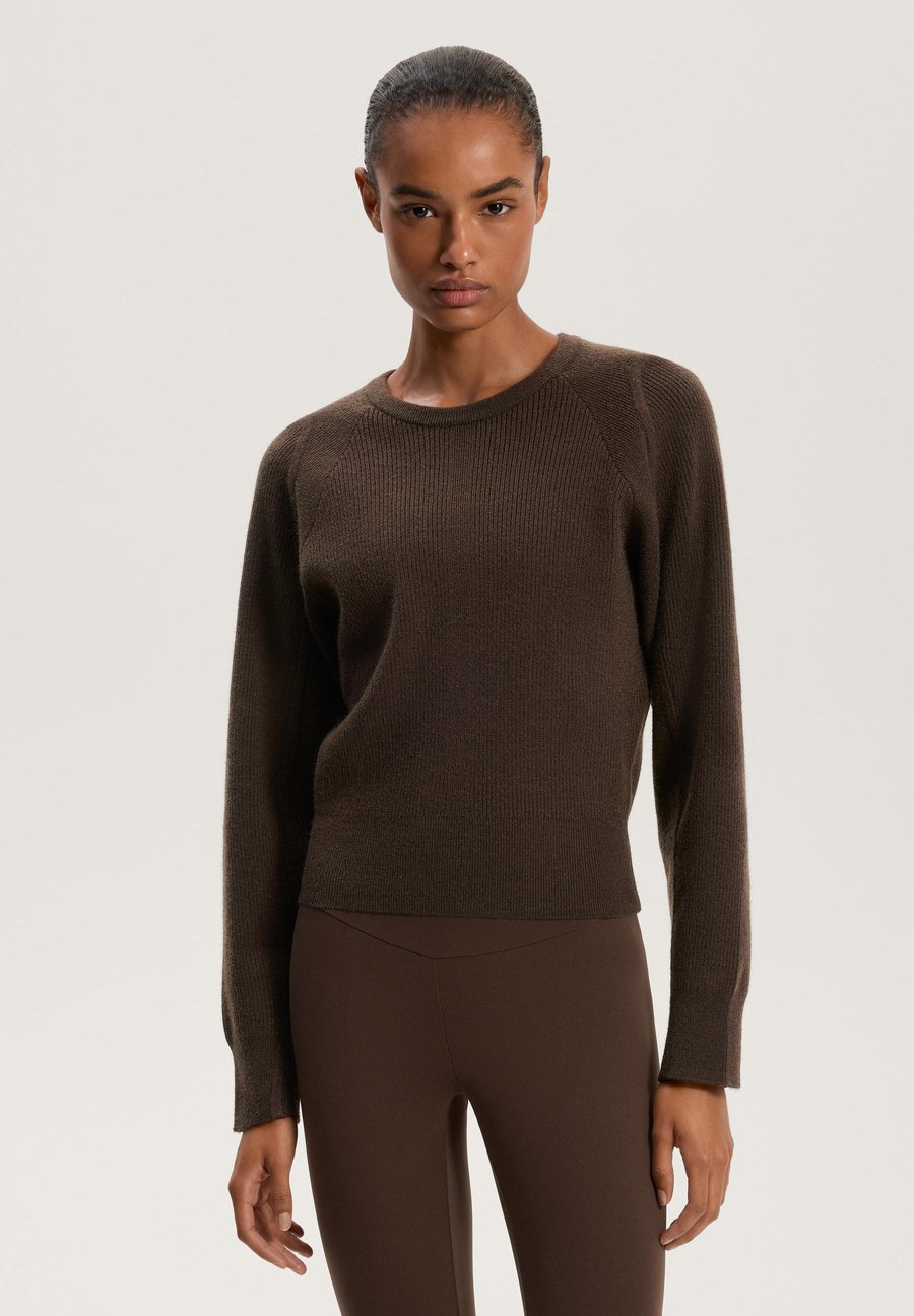 Джемпер OYSHO FITTED WAIST RIB KNIT, Brown
Джемпер OYSHO FITTED WAIST RIB KNIT, Brown