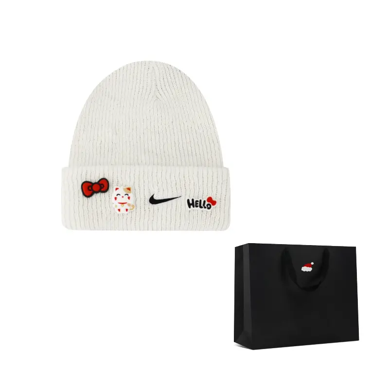 Хлопковые, полиэстеровые, из переработанного хлопкового волокна шапки-бини Unisex Nike, lucky cat
Хлопковые, полиэстеровые, из переработанного хлопкового волокна шапки-бини Unisex Nike, lucky cat